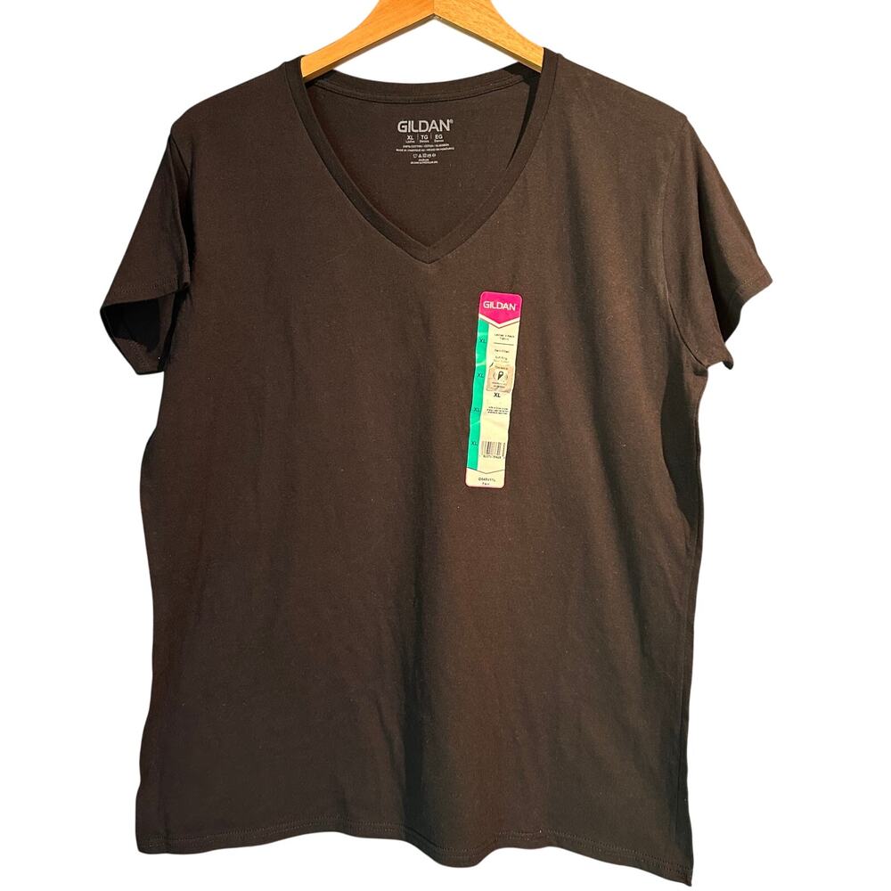 NWT Ladies XL Gildan V-Neck T-Shirt Black Capsule Wardrobe Timeless Comfy Casual